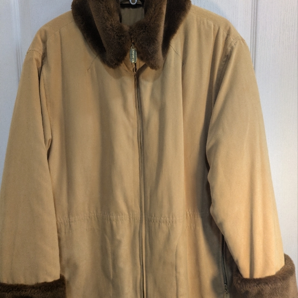 Jones New York Tan Jacket with Faux Fur Trim